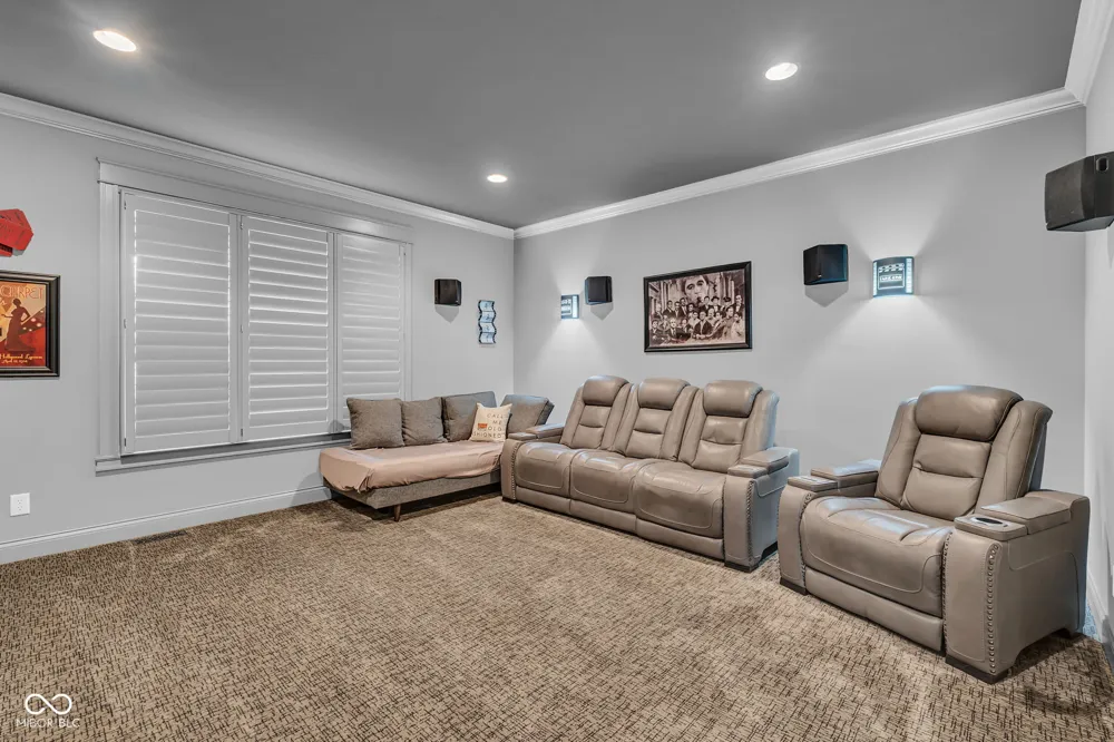 4202 Whitetail Woods Drive Bargersville, IN 46106