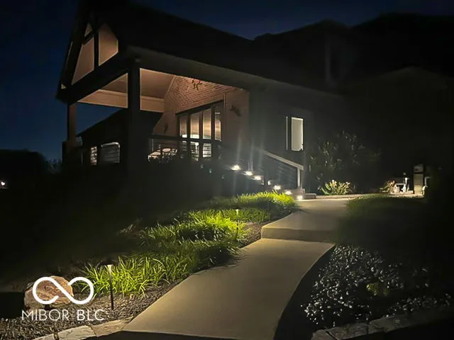 4202 Whitetail Woods Drive Bargersville, IN 46106