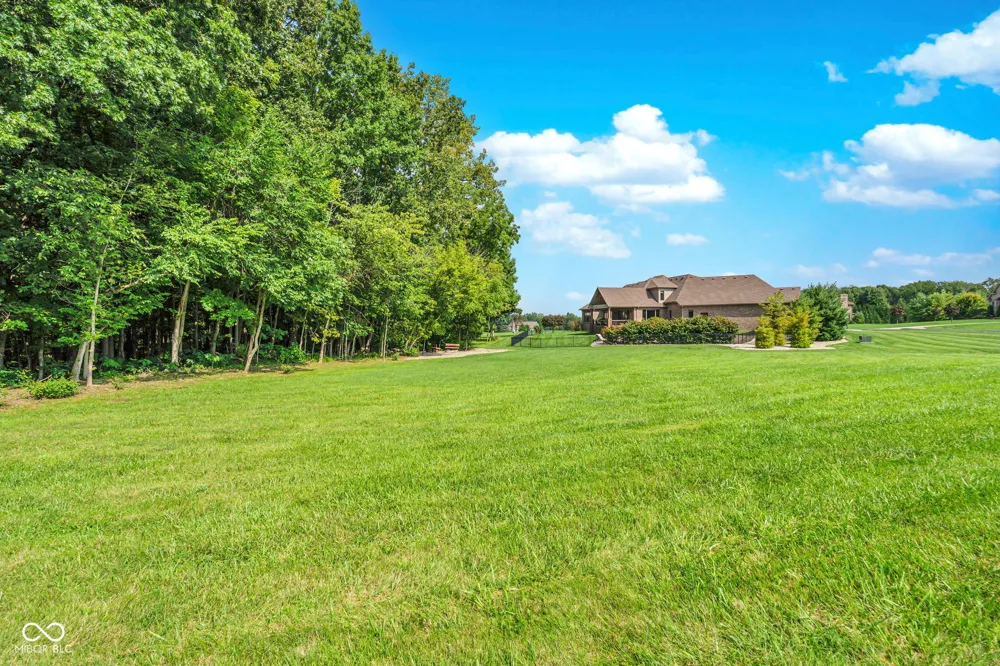 4202 Whitetail Woods Drive Bargersville, IN 46106