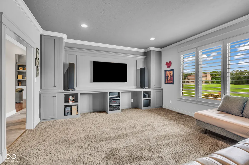 4202 Whitetail Woods Drive Bargersville, IN 46106