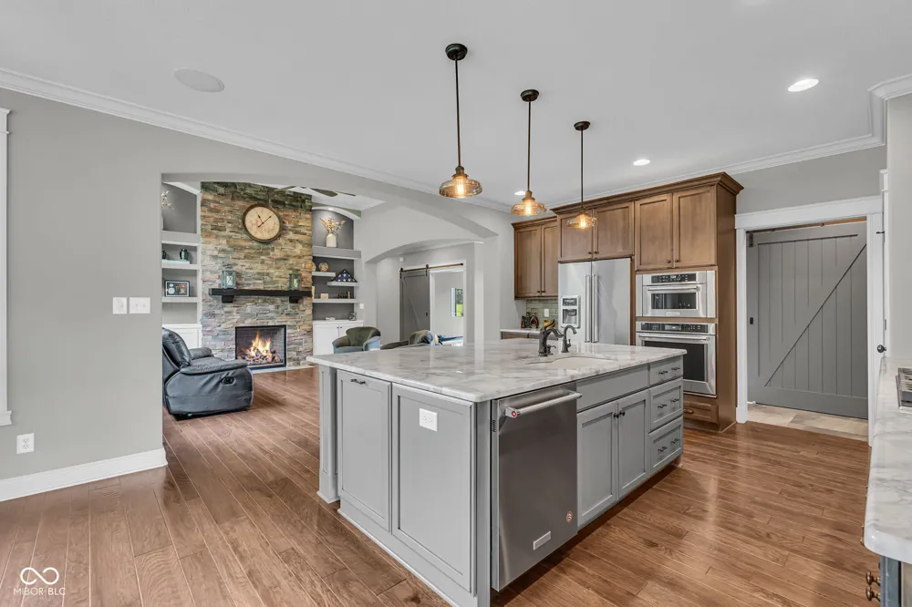 4202 Whitetail Woods Drive Bargersville, IN 46106