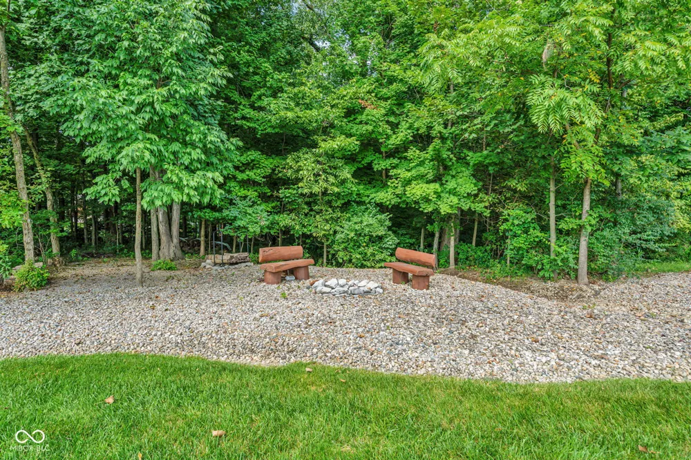 4202 Whitetail Woods Drive Bargersville, IN 46106