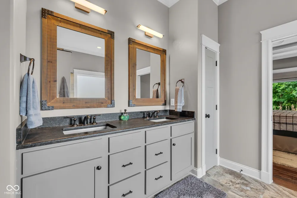 4202 Whitetail Woods Drive Bargersville, IN 46106