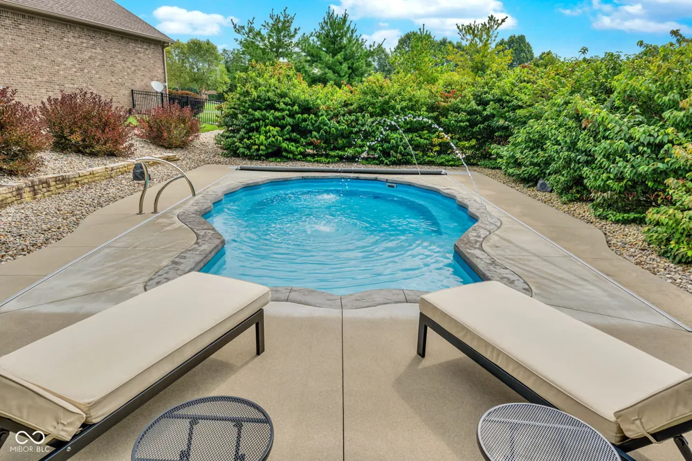 4202 Whitetail Woods Drive Bargersville, IN 46106