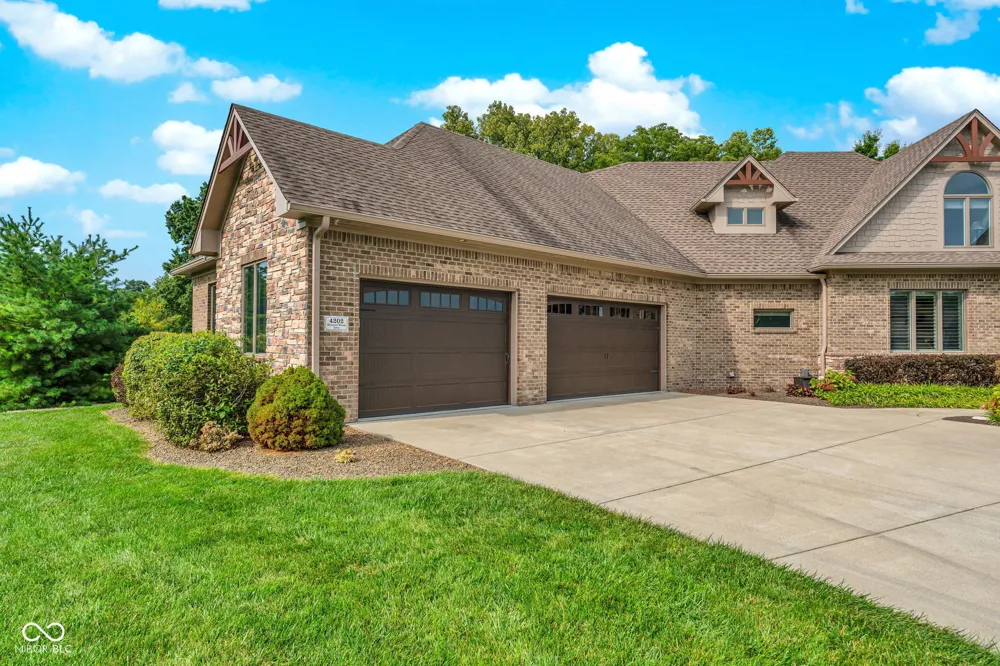 4202 Whitetail Woods Drive Bargersville, IN 46106