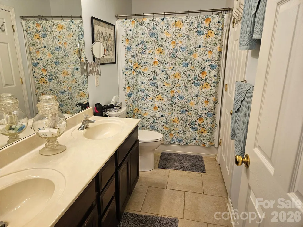16931 Greenlawn Hills Court Charlotte, NC 28213