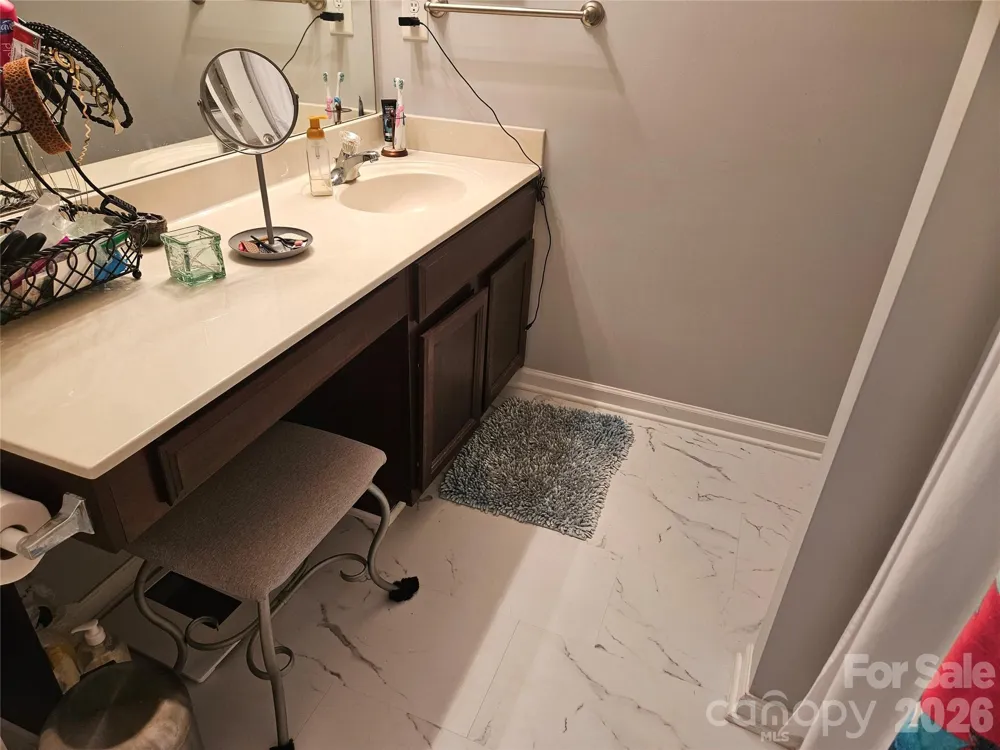 16931 Greenlawn Hills Court Charlotte, NC 28213