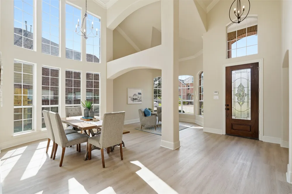 1315 Valley Vista Drive Irving, TX 75063