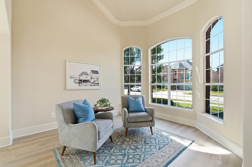 1315 Valley Vista Drive Irving, TX 75063