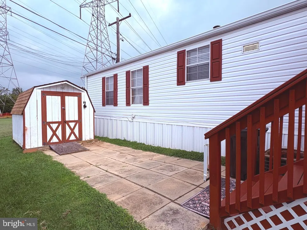25 VISTA MOBILE DRIVE Dundalk, MD 21222
