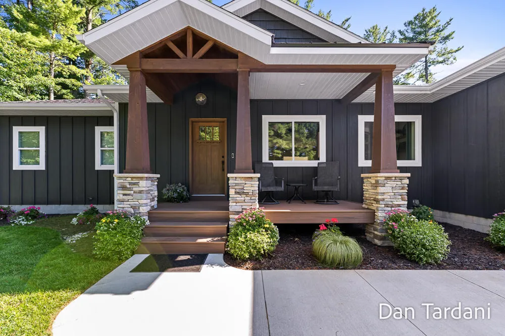 7260 Oakshore Drive Twin Lake, MI 49457