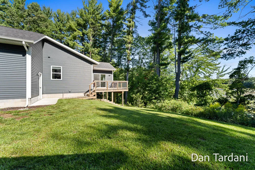 7260 Oakshore Drive Twin Lake, MI 49457