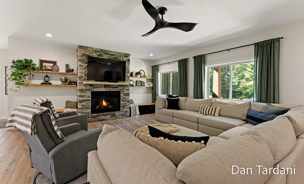 7260 Oakshore Drive Twin Lake, MI 49457