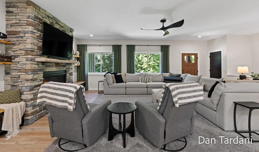 7260 Oakshore Drive Twin Lake, MI 49457