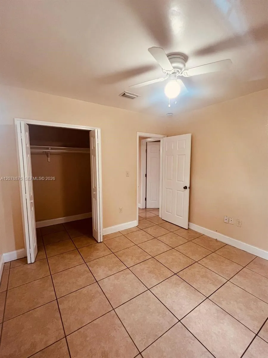 2272 NW 66th St Miami, FL 33147