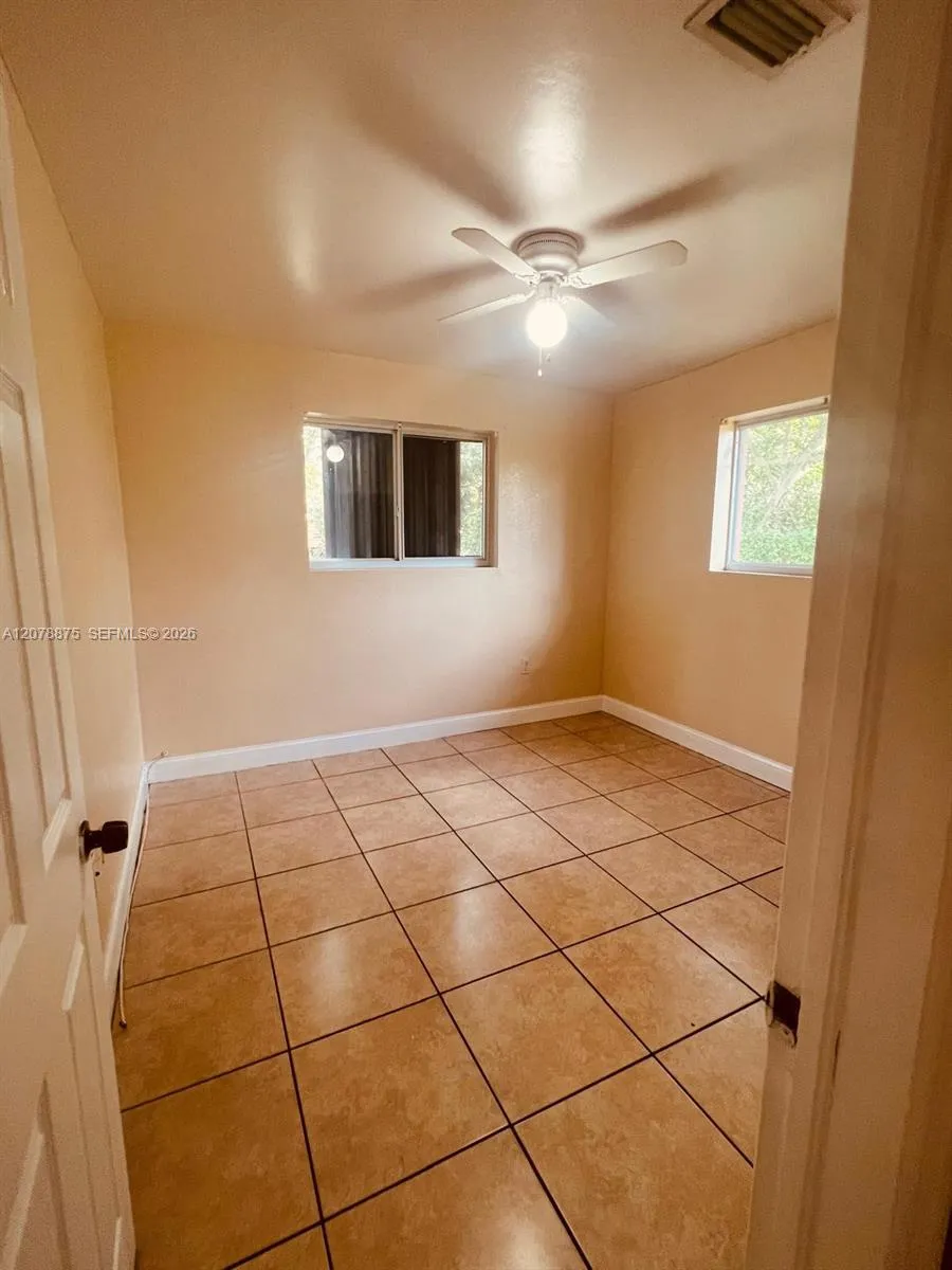 2272 NW 66th St Miami, FL 33147