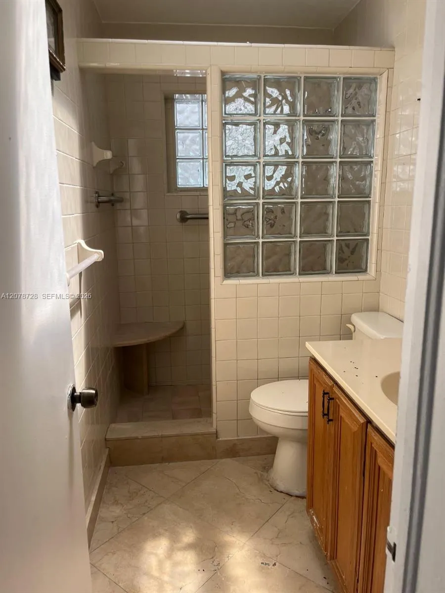 218 SE 3rd Ter #n/a Dania Beach, FL 33004