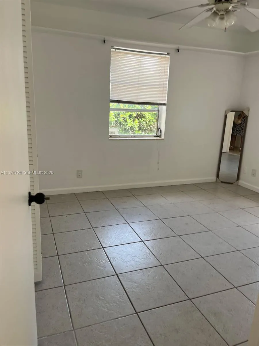 218 SE 3rd Ter #n/a Dania Beach, FL 33004