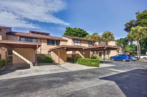 9942 Royal Palm Boulevard