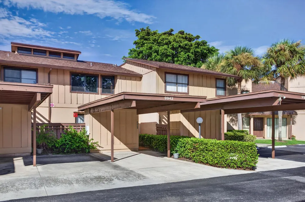 9942 Royal Palm Boulevard Coral Springs, FL 33065