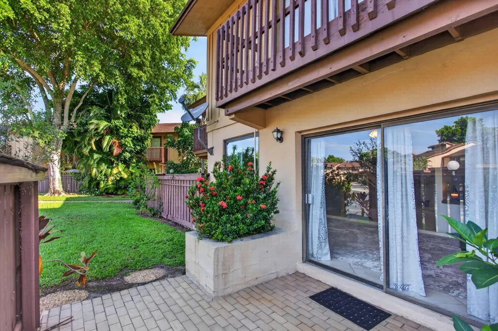 9942 Royal Palm Boulevard Coral Springs, FL 33065