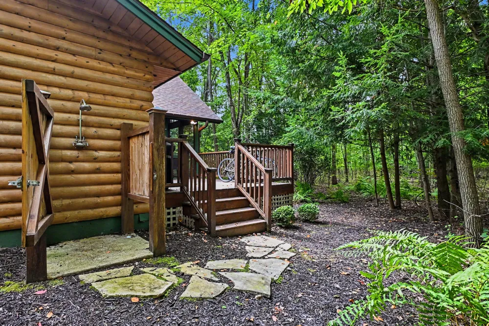 14300 Wildwood Lane Chikaming Township, MI 49125