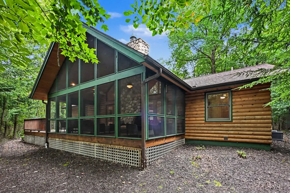 14300 Wildwood Lane Chikaming Township, MI 49125