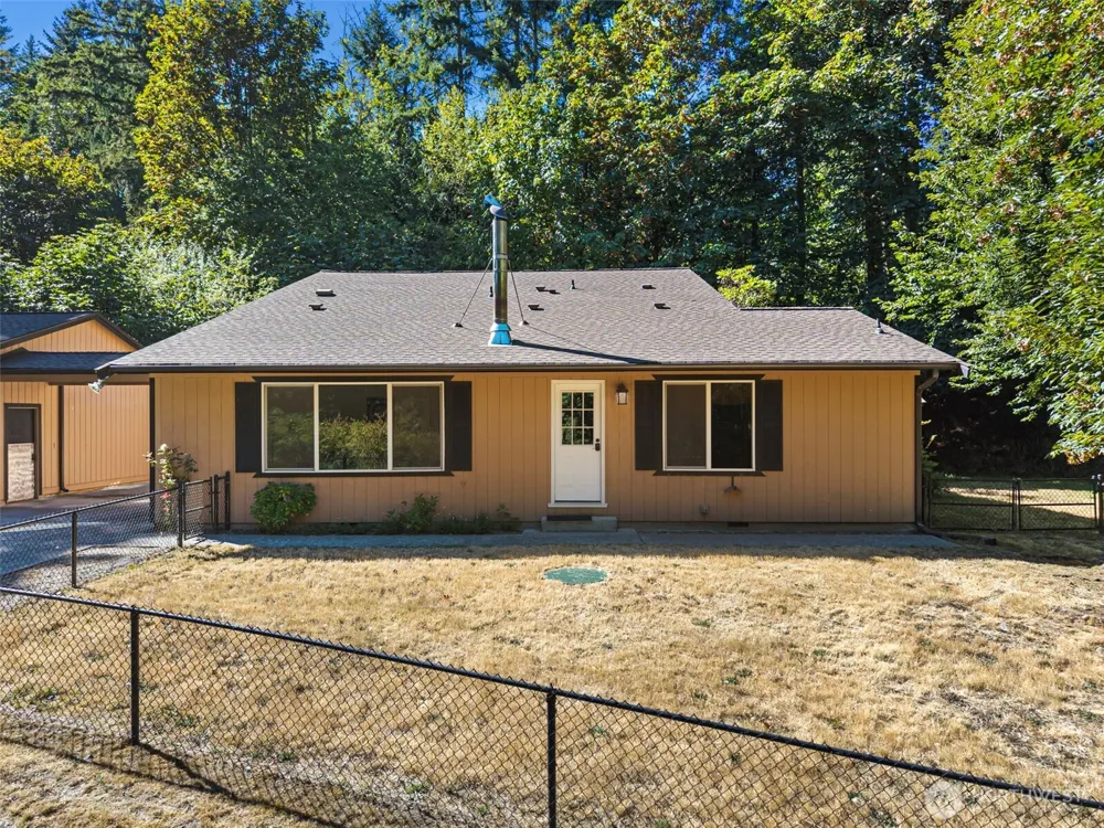 4562 SE Burley Olalla Road Olalla, WA 98359