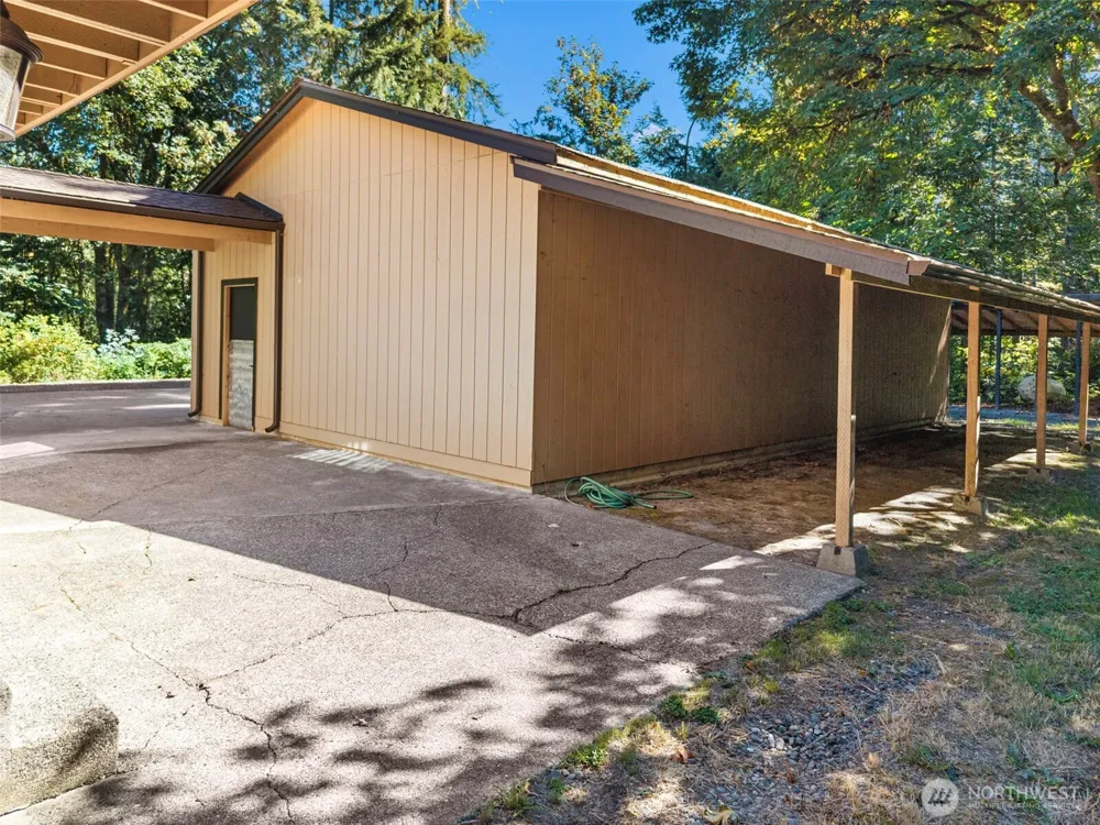 4562 SE Burley Olalla Road Olalla, WA 98359