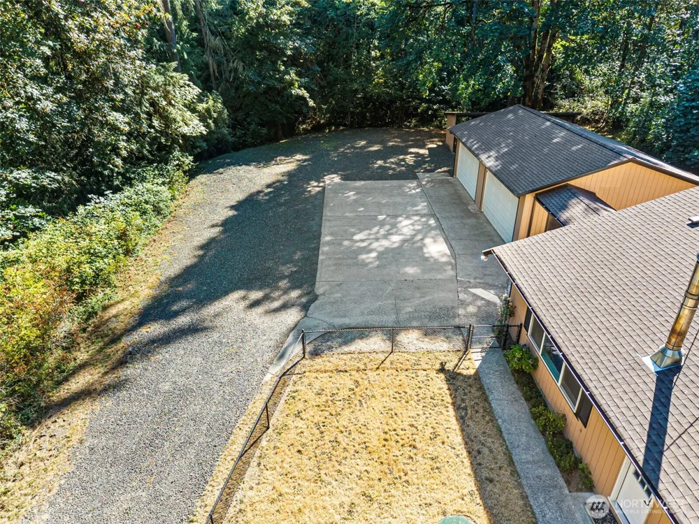 4562 SE Burley Olalla Road Olalla, WA 98359