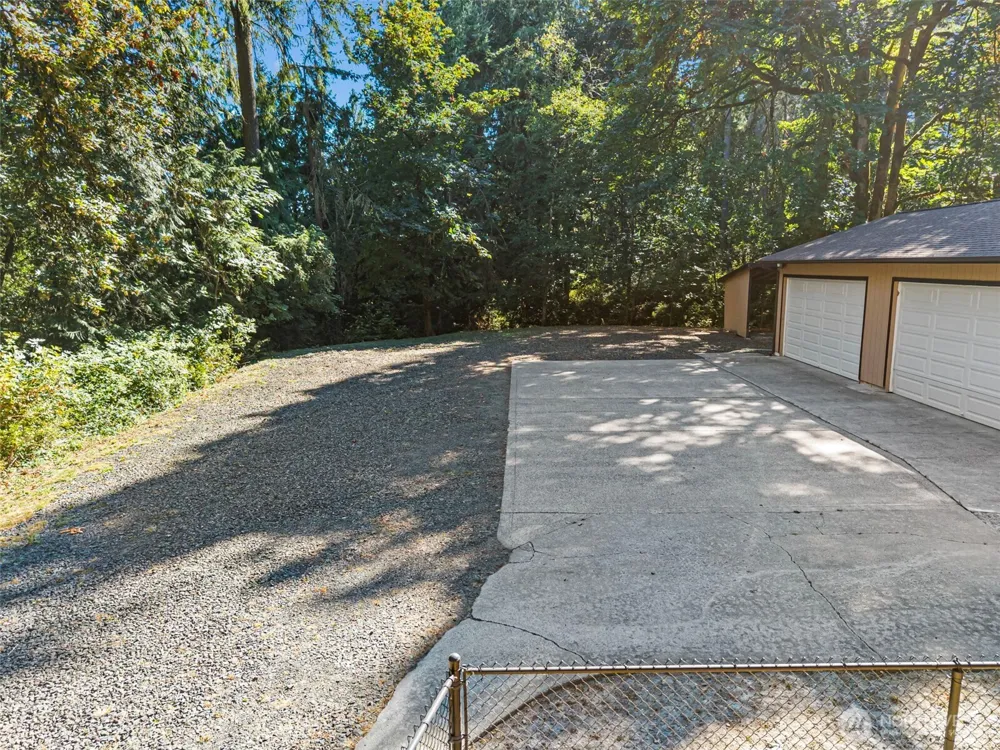 4562 SE Burley Olalla Road Olalla, WA 98359