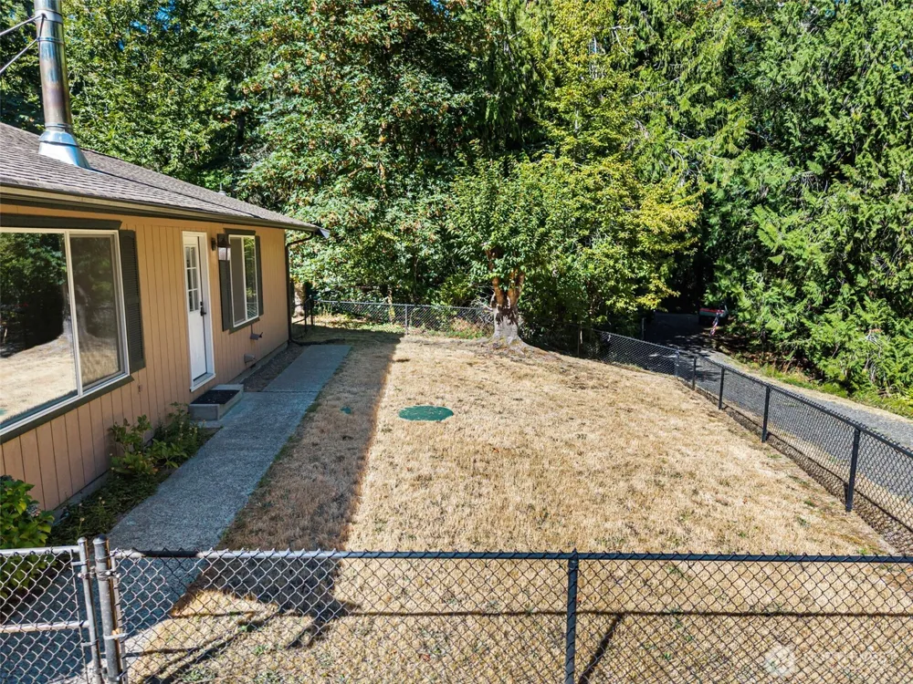 4562 SE Burley Olalla Road Olalla, WA 98359