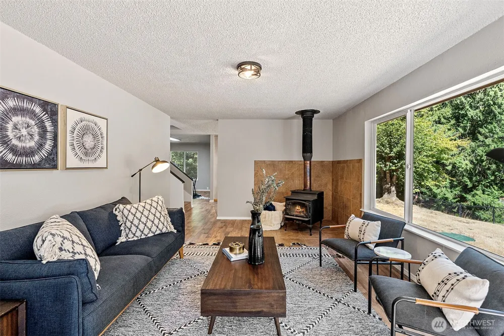 4562 SE Burley Olalla Road Olalla, WA 98359