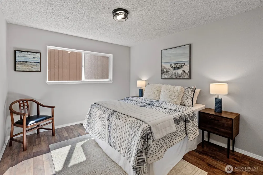 4562 SE Burley Olalla Road Olalla, WA 98359