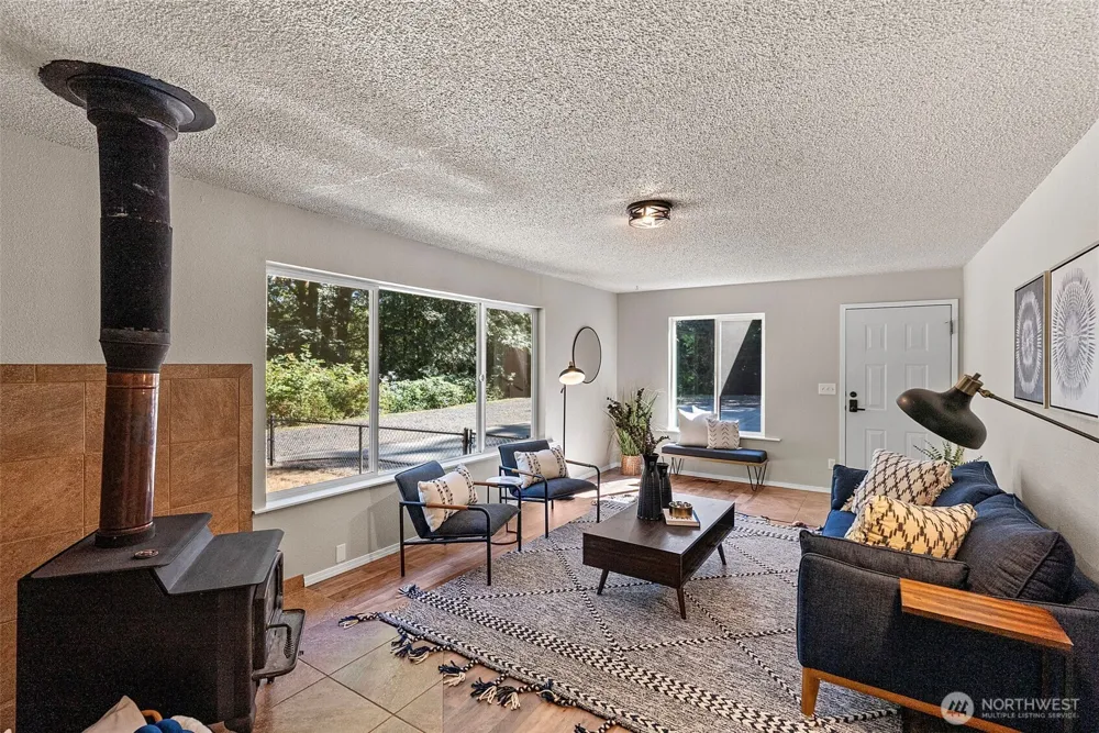 4562 SE Burley Olalla Road Olalla, WA 98359