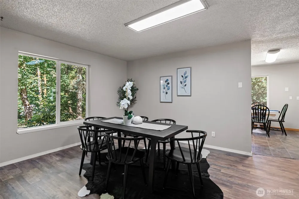 4562 SE Burley Olalla Road Olalla, WA 98359