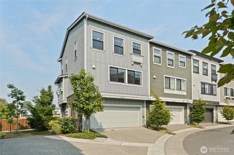 14131 266th Avenue NE #101