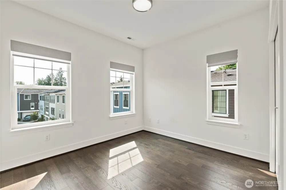14131 266th Avenue NE #101 Duvall, WA 98019
