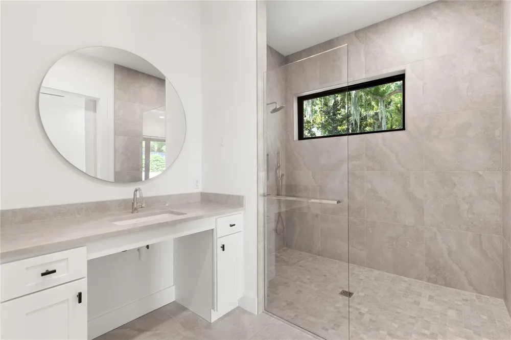 930 EAST BOULEVARD Windermere, FL 34786