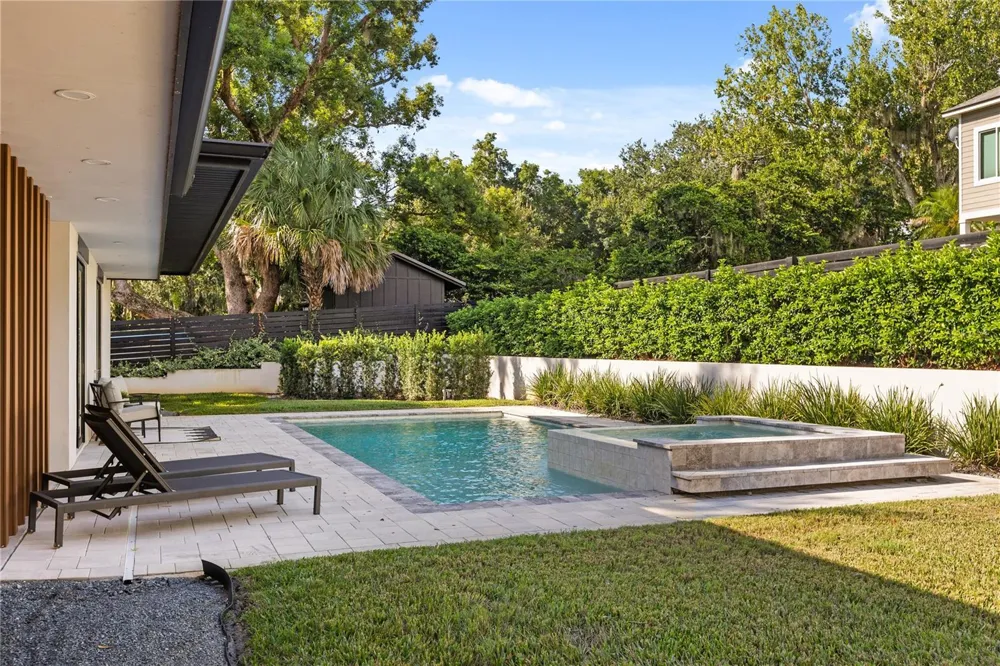 930 EAST BOULEVARD Windermere, FL 34786