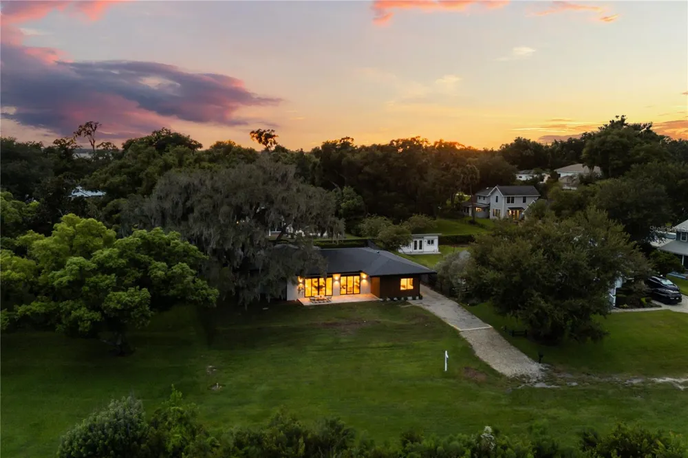 930 EAST BOULEVARD Windermere, FL 34786