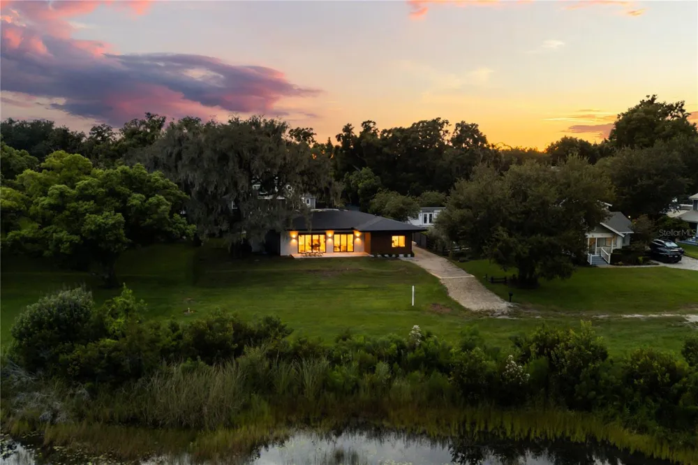 930 EAST BOULEVARD Windermere, FL 34786