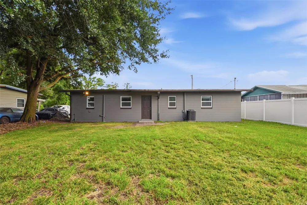 4201 MONARCH DRIVE Orlando, FL 32812