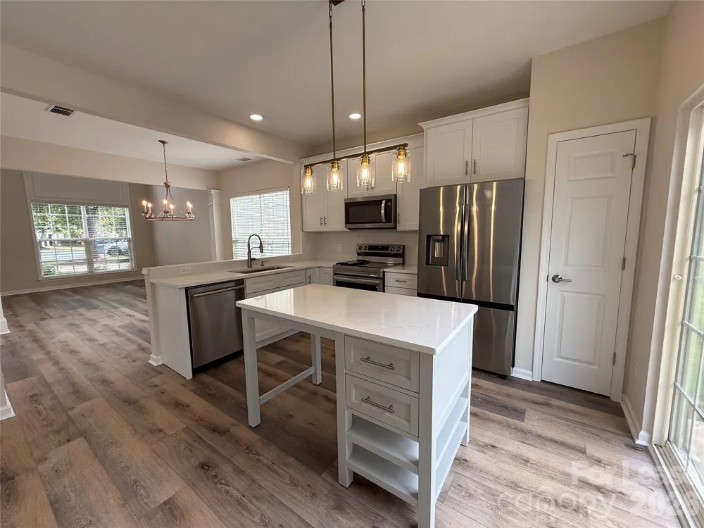 3404 Laurenhurst Lane Charlotte, NC 28270