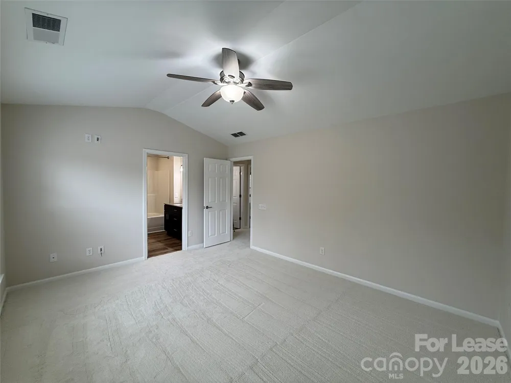 3404 Laurenhurst Lane Charlotte, NC 28270