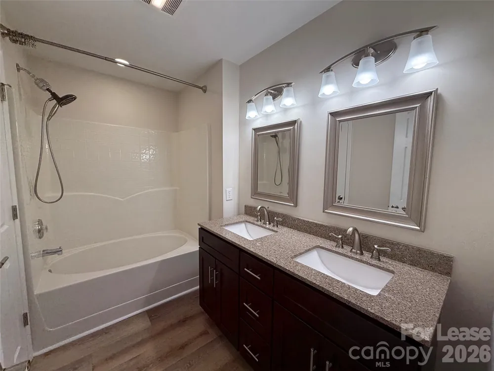 3404 Laurenhurst Lane Charlotte, NC 28270