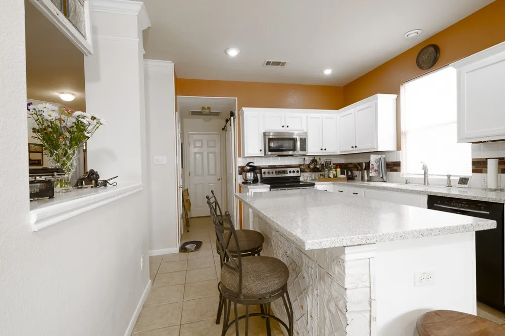 232 Village Commons Boulevard Georgetown, TX 78633