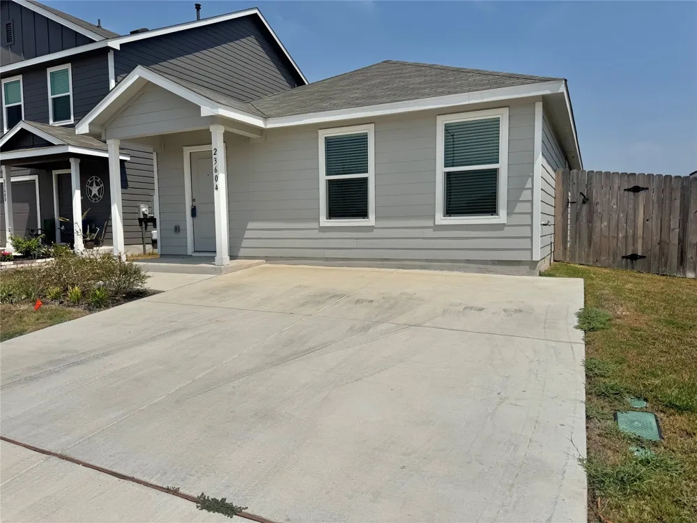 23604 Tiny Moons Way Elgin, TX 78621