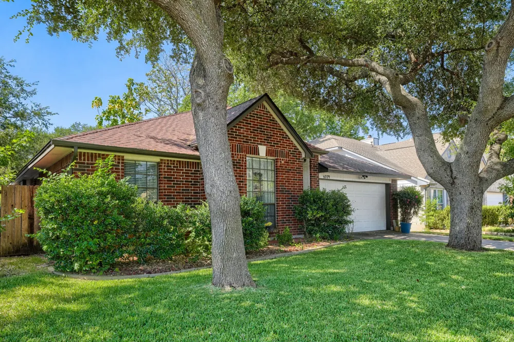 8009 Tantara Court Austin, TX 78729