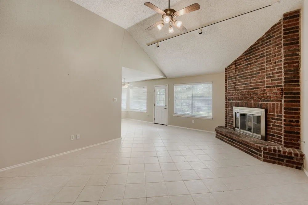 8009 Tantara Court Austin, TX 78729